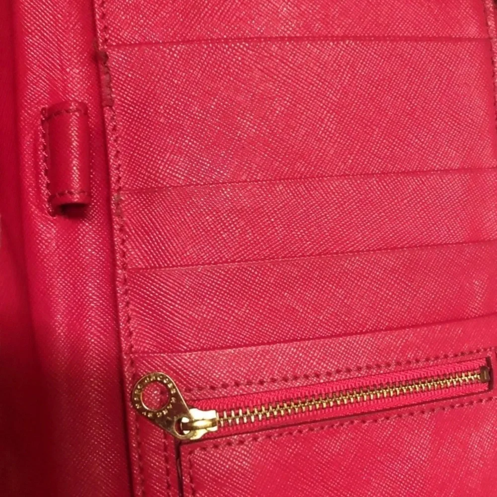 Marc Jacobs Oversized Zip Around Wallet - Picture 7 of 10